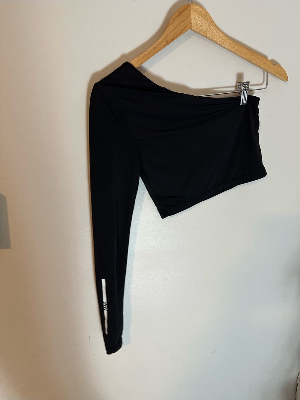 Kith one shoulder long sleeve crop top black extra small